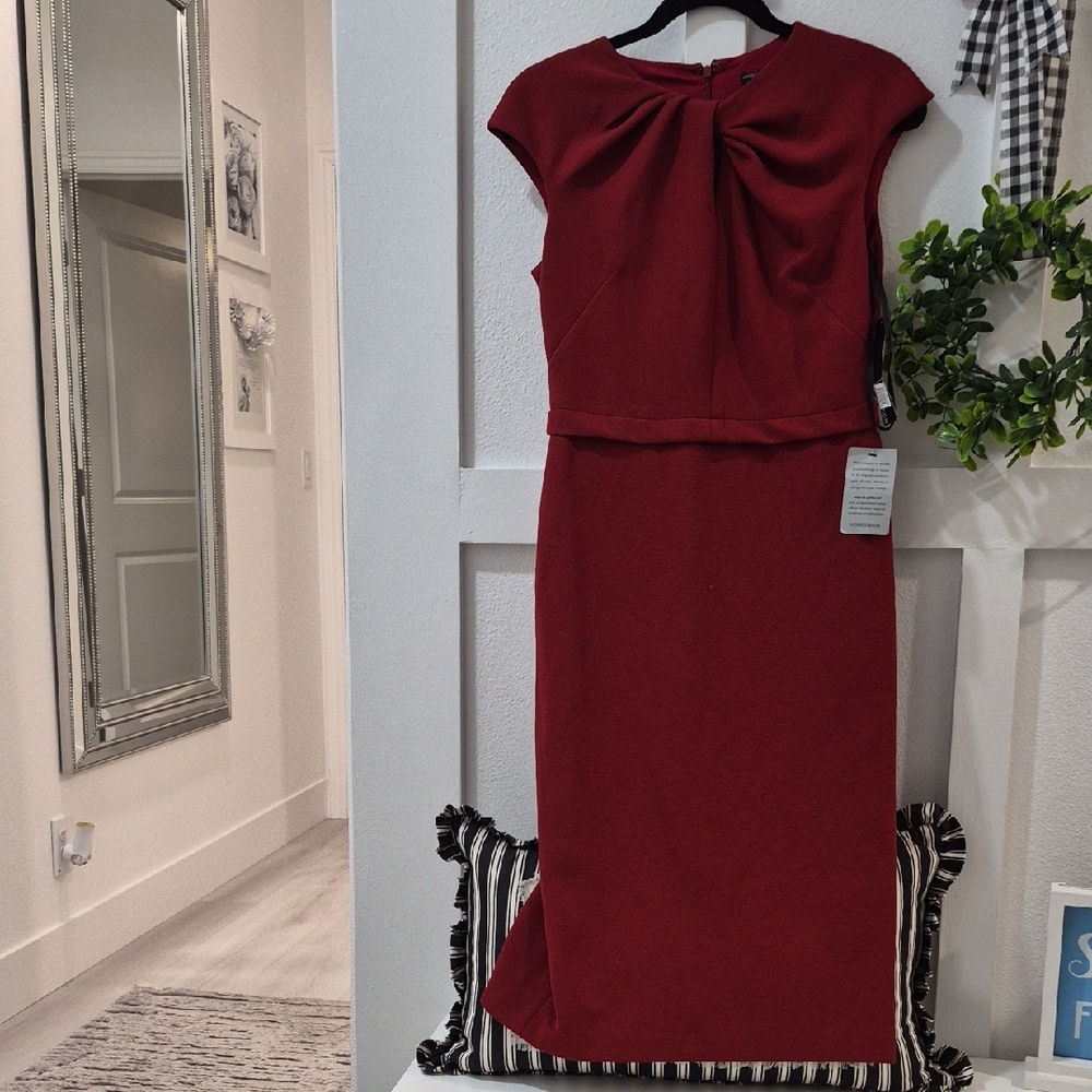 Maggy London Burgundy Midi Dress